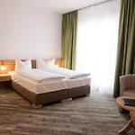 瓦尔滴滴11号酒店 酒店 3*